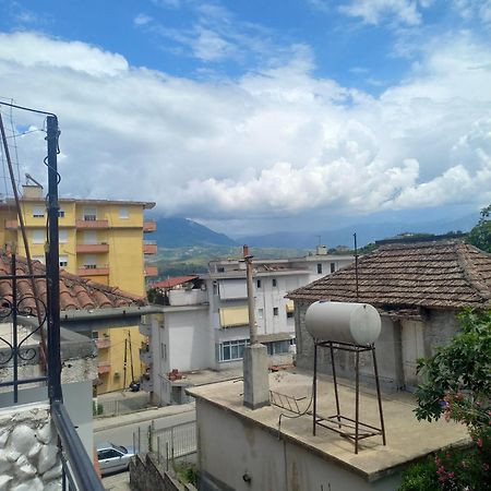 Aleko Guest House Gjirokastër Exterior foto